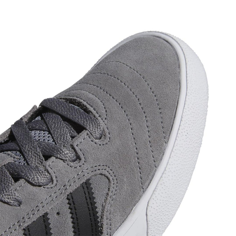 Sneakers - Adidas Skateboarding - Busenitz Vulc II // Grey Three/Core Black/Cloud White // GW3189 - Stoemp