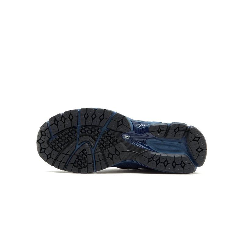New Balance 1906WFF outsole grip pattern navy blue