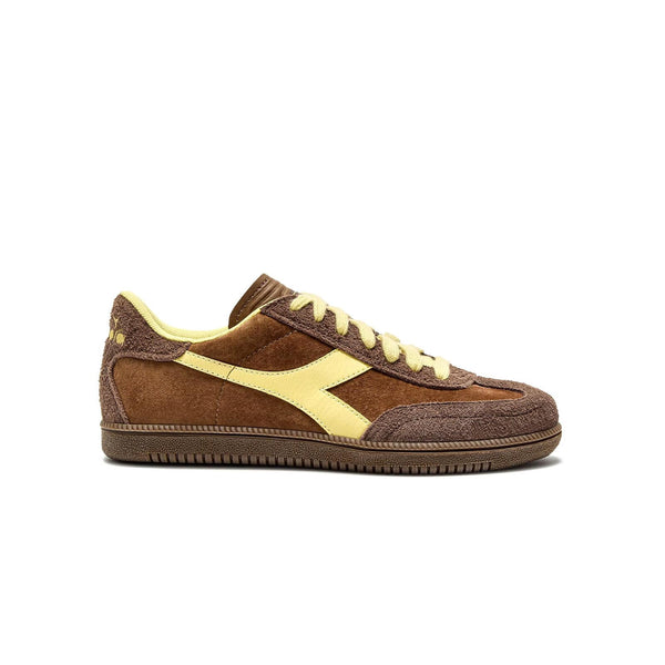 sneakers diadora Trainer Hairy brunes pour femmes vue de profil