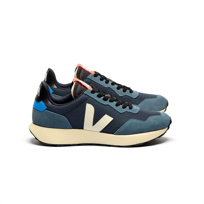  VEJA Paulistana sneakers side view in premium leather and vintage design