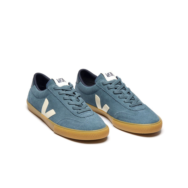 Veja Volley Suede men’s sneaker – 3/4 view in California blue and eco-friendly suede