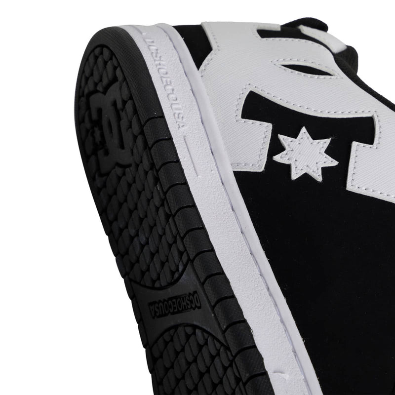 Chaussure de Skate DC Shoes Noir Vue Détail Semelle et Gros Logo 