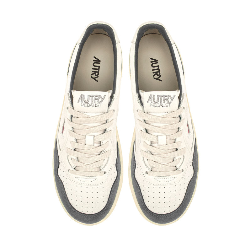 baskets autry daim gris et cuir pour hommes vue du haut