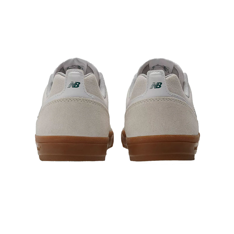 Chaussure de skate New Balance Numeric 306 Beige logo vert canard semelle gum vue de dos