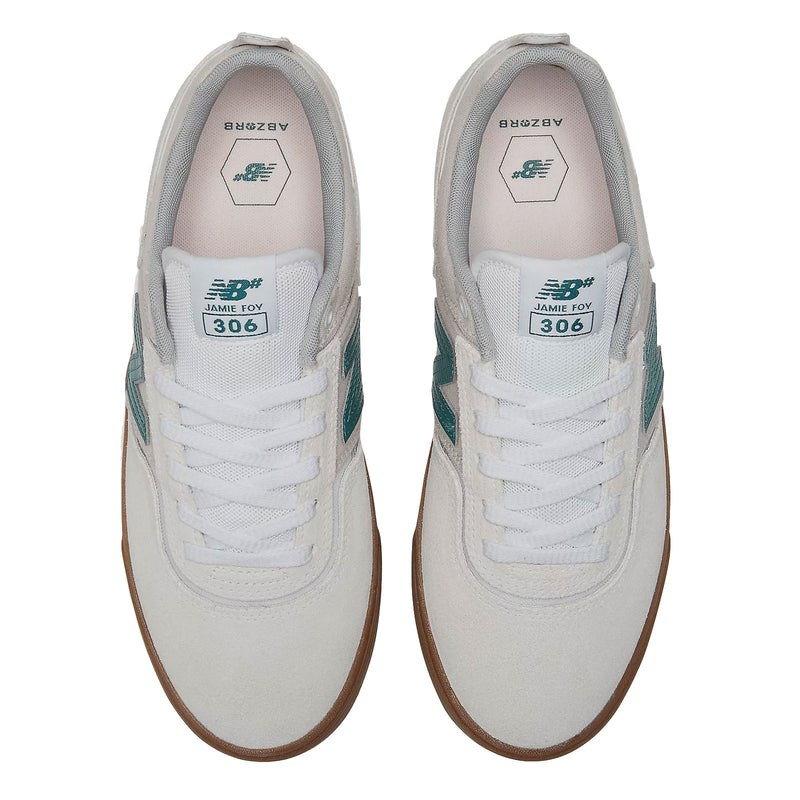 Chaussure de skate New Balance Numeric 306 Beige logo vert canard semelle gum vue de haut