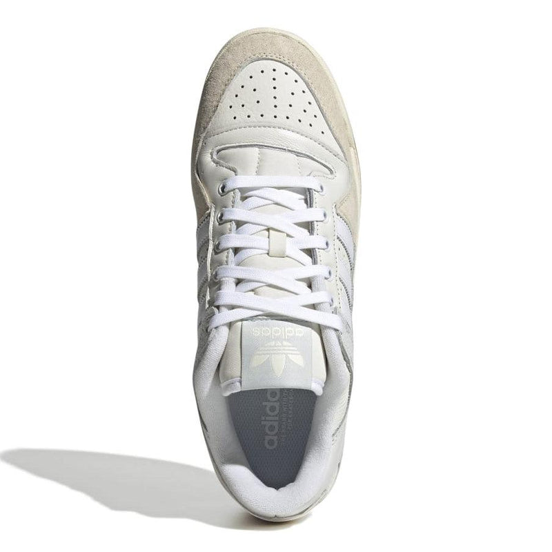 Sneakers - Adidas Skateboarding - Forum 84 Low ADV // Chalk White/Cloud White // FY7998 - Stoemp