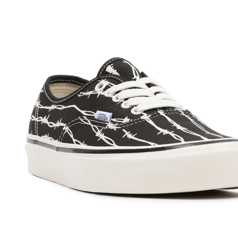 Sneakers - Vans - Authentic 44 DX // Anaheim Factory // Black/White/OG Barbed Wire - Stoemp
